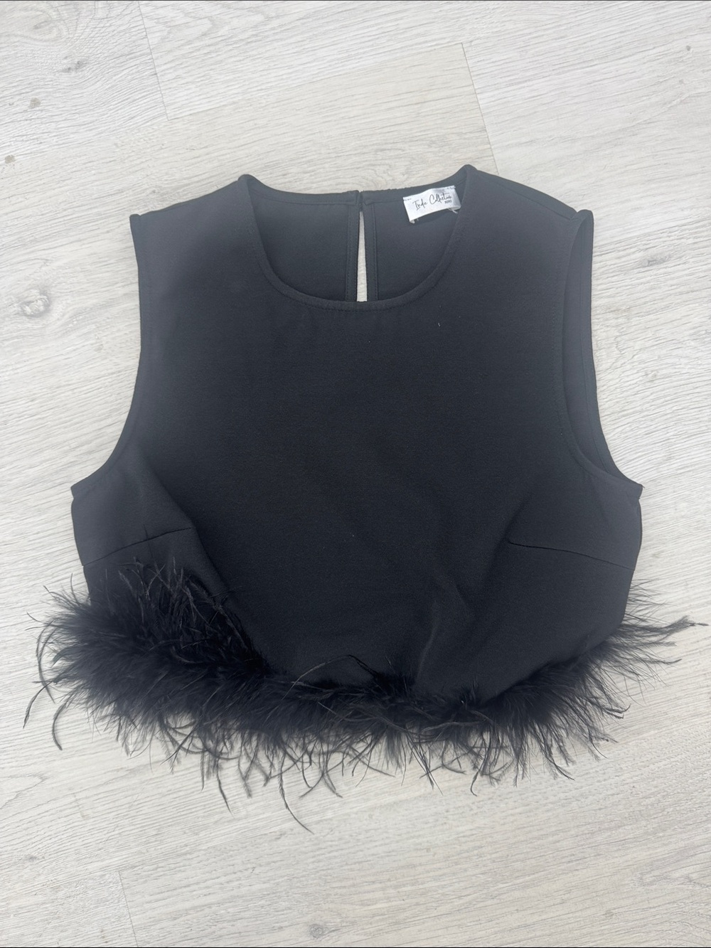 INDIE COLLECTION FEATHER TOP